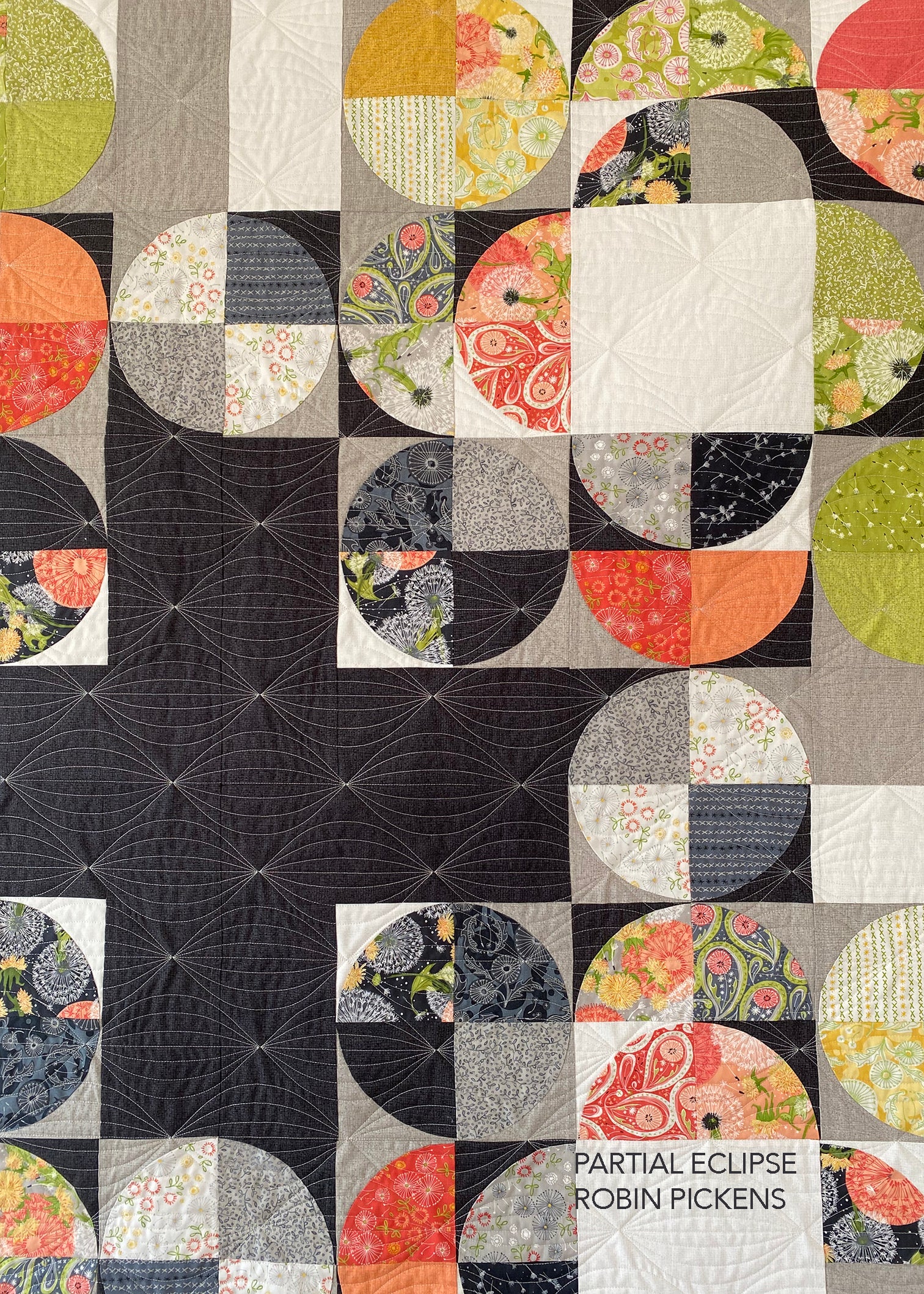 Partial Eclipse (printed) quilt pattern with paper template - Image 3